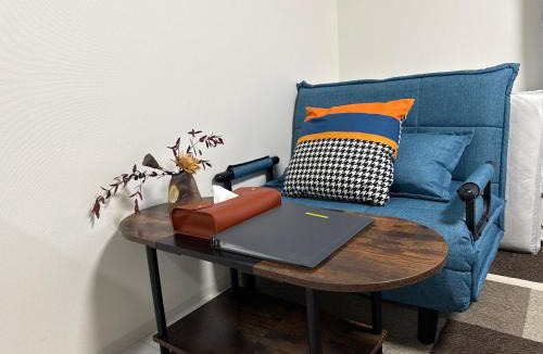 Tomigaya Apartment | Yoyogi Park Retreat