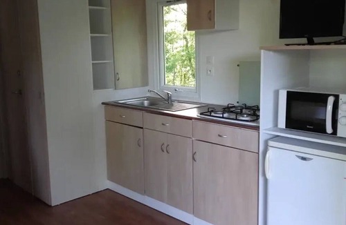 La Souterraine House | ZEcamping 3 étoiles pataugeoire locatif TV BBQ 32m2