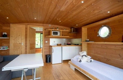 Chamberet House | ZEcamping 3 étoiles piscine couverte dog friendly locatif BBQ clim