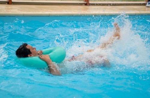 Chamberet House | ZEcamping 3 étoiles piscine couverte dog friendly locatif BBQ clim