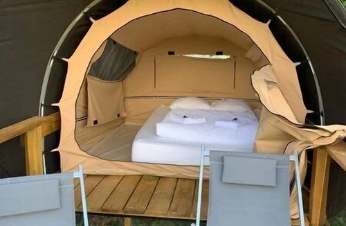 Chamberet House | ZEcamping 3 étoiles piscine couverte animaux acceptés tente 4m2 2 pers