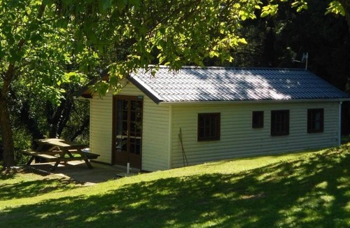 Correze Ski Chalet | ZEcamping 3 étoiles piscine chauffée dog friendly mobil-home 4 pers