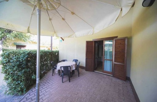 Pineto House | ZEcamping 4* animé pataugeoire dog friendly locatif TV clim 6 pers