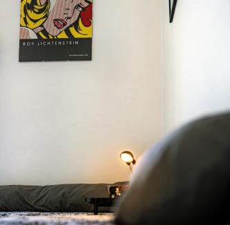 Naples Apartment | Zietta's Pop House