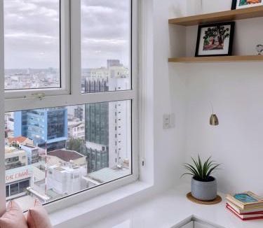 Da Nang City Centre Apartment | ZORO HOME Deluxe Stunning-View Condominium Danang Center