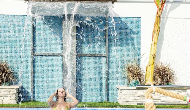 Étoiles Luxury Guest House Resort