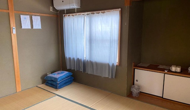 シェアハウスの和室or洋室 24時間スーパー徒歩5分 共同ワークスペース有