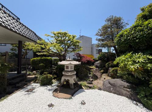 勝山恐竜博物館まで車で10分最大10名様ふとん屋の宿 悦