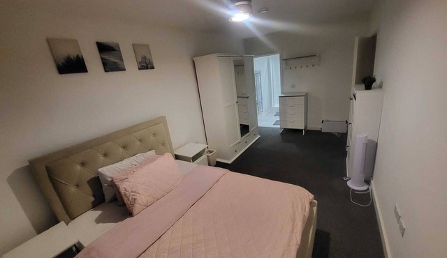 1 Bedroom flat Cricklewood