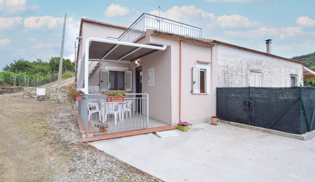 1 bedroom gorgeous home in Ascea