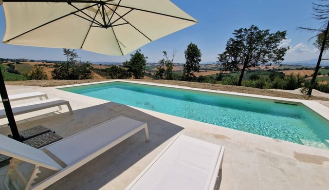 1-bedroom house with panoramic terrace and pool