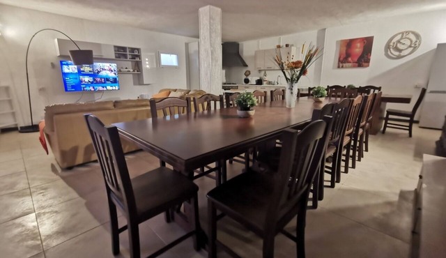150 sq. m. apartment in villa with private pool and Jacuzzi