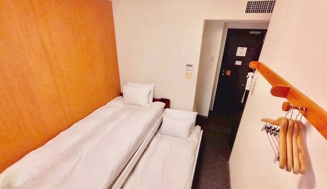 1st floor only Nonsmoking sliding twin room Free highspeed WiFi Eco plan Cleaning every 3 da/Taito-ku Tokyo
