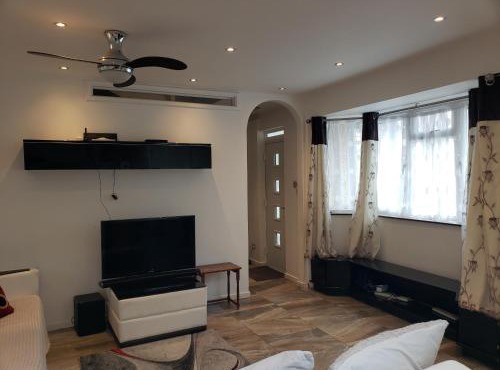 2-Bed Retreat with Private Parking & Tram Links