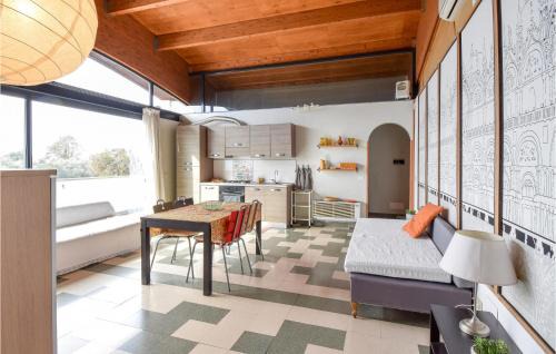 2 Bedroom Amazing Apartment In Cori
