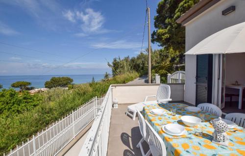 2 Bedroom Beautiful Home In Castellabate