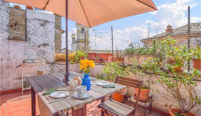2 Bedroom Nice Home In Farnese