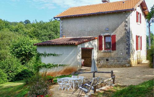 2 Bedroom Stunning Home In Nanteuil-En-Vallée