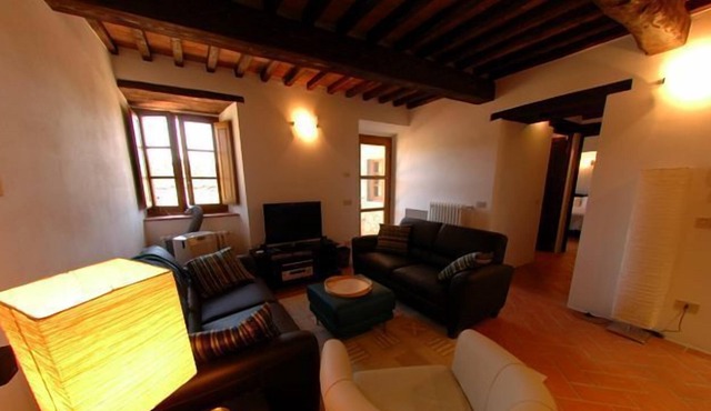 2BR Villa Apartment In Heart Of Chianti W/Optional Vespa Scooters