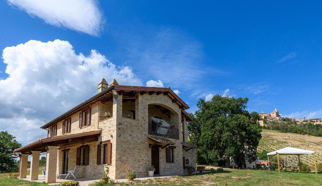 3 bedroom lovely home in Montedinove