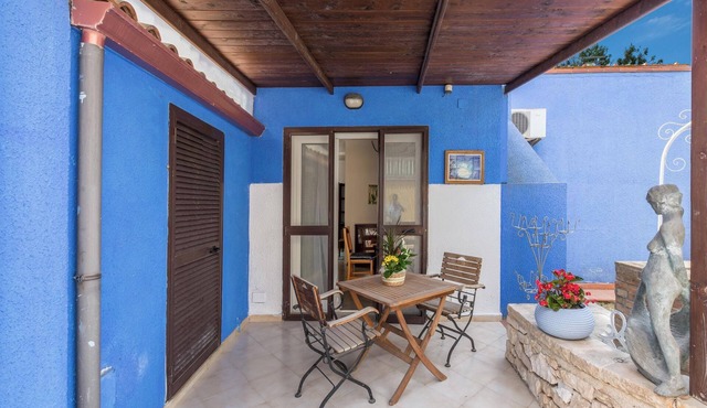 4052 Thalissa - Bilocale Blue by BarbarHouse