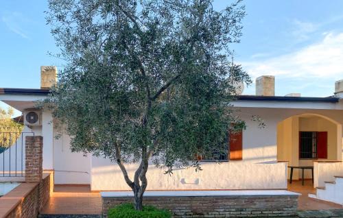 5 Bedroom Amazing Home In Vieste
