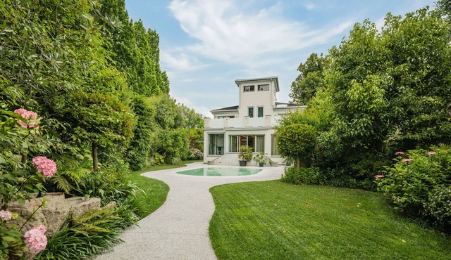 630A Luxury Villa Scherlin