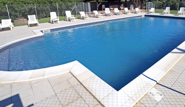 8-person apartment with pool on Tuscan farm near the sea and Bolgheri!