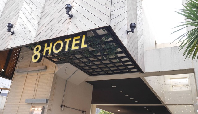 8Hotel