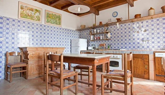 A 16th Century house in a beautiful Marche village.