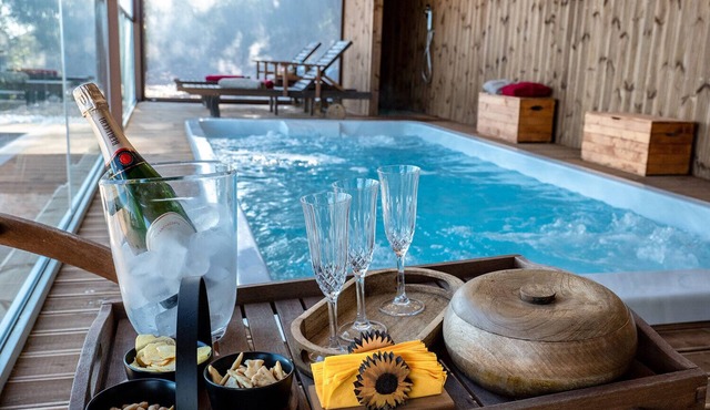 a paradise in Tuscany closed to the sea, swimming pool gym and spa Bike friendly