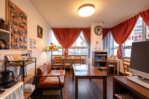 Almas Guest House(アルマス）