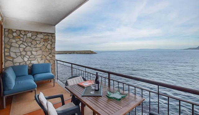 Amazing apartment in Scilla with WiFi