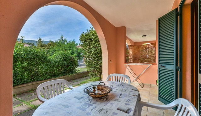 Apartment '3B' with Private Terrace and Air Conditioning