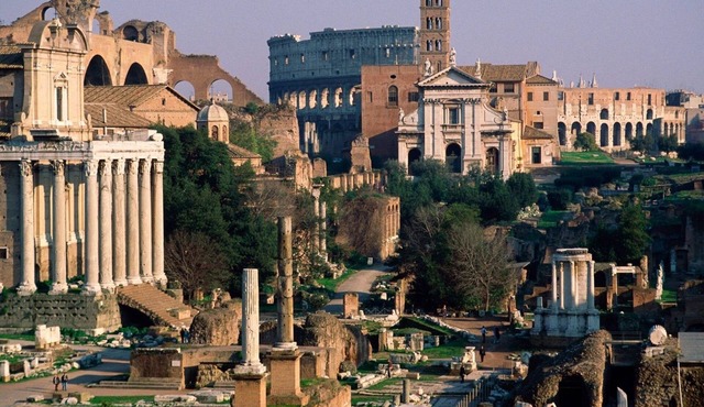 Apartment at the Roman Forum in the center of Rome