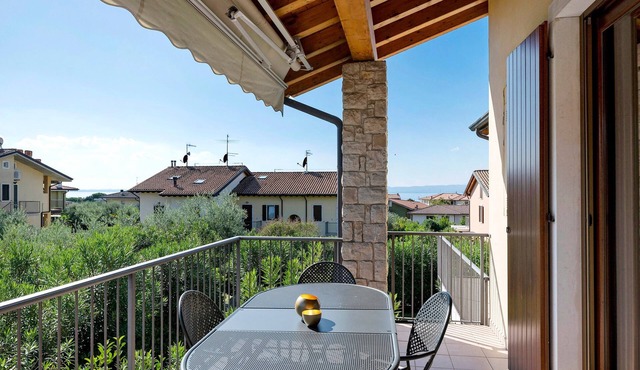 Apartment 'Bardolino House Relax and Pool' with Lake View, Wi-Fi and Air Conditioning