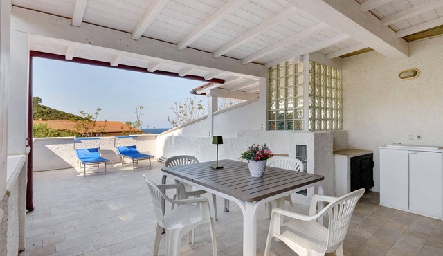 Apartment 'Bilocale Il Nido' with Sea View