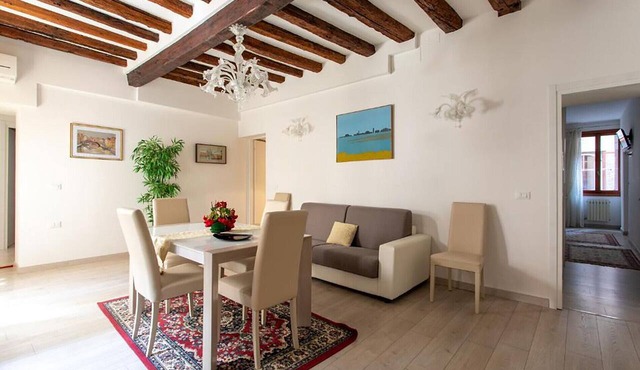 Apartment Cà Petriana Historical Center