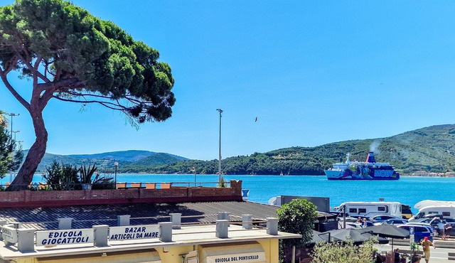 Apartment 'Casa Caterina' with Wi-Fi and Air Conditioning