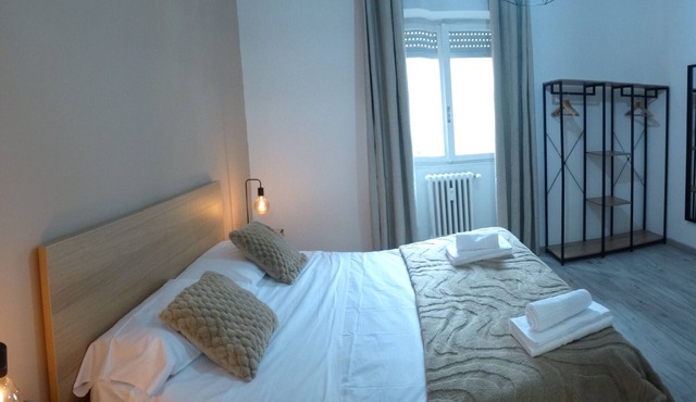 Apartment 'Cominio 56 - Near Metro A' with Balcony and Air Conditioning