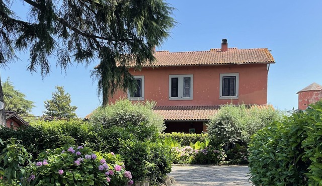 Apartment "Cottages 995" with Shared Terrace & Wi-Fi