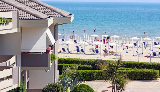 Apartment Green Marine- Palme- Ismare-2 by Interhome