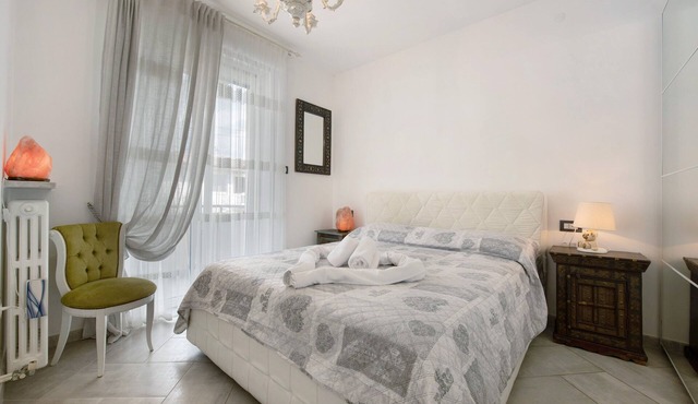 Apartment 'Home Sweet Dream' with Mountain View, Wi-Fi and Air Conditioning