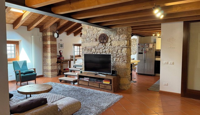 Apartment in renovated rustic courtyard