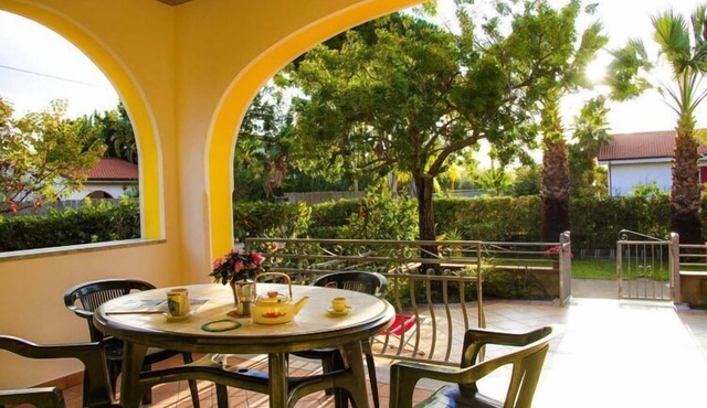 Apartment in Ascea with garden