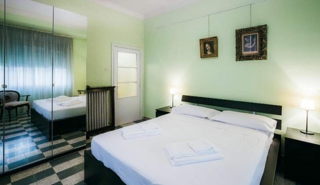 Apartment in Rome with 1 bedrooms sleeps 4