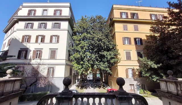 Apartment in Rome with 2 bedrooms sleeps 4