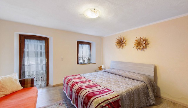 Apartment 'La Casa Dei Cervi' with Mountain View, Balcony and Wi-Fi