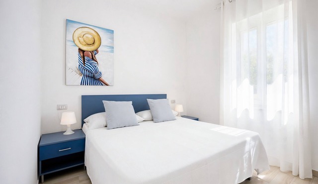 Apartment 'Le Case Di Chri' with Wi-Fi and Air Conditioning