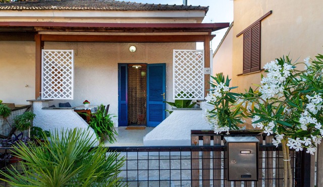 Apartment 'Perla Marina' with Garden & Terrace